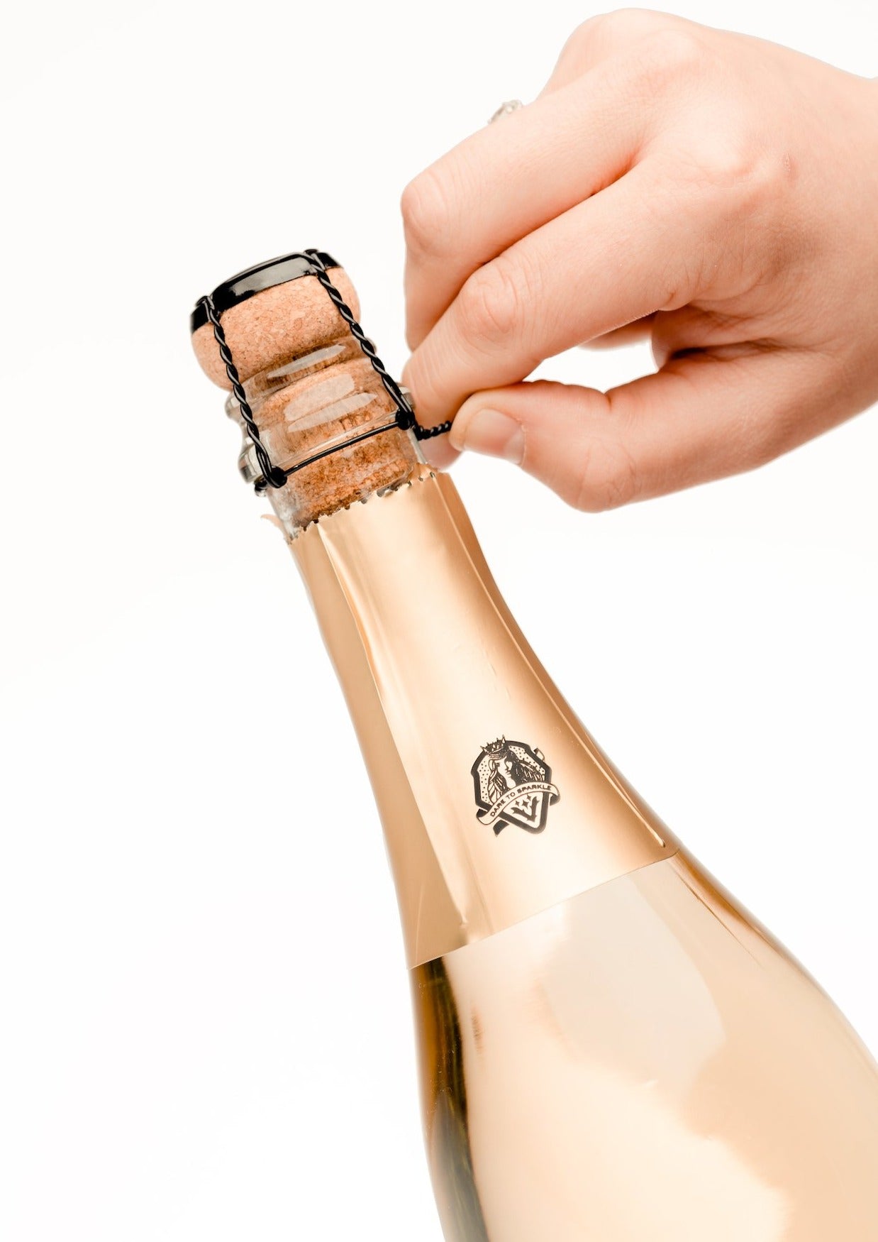 Opening a bottle of Vinada wine